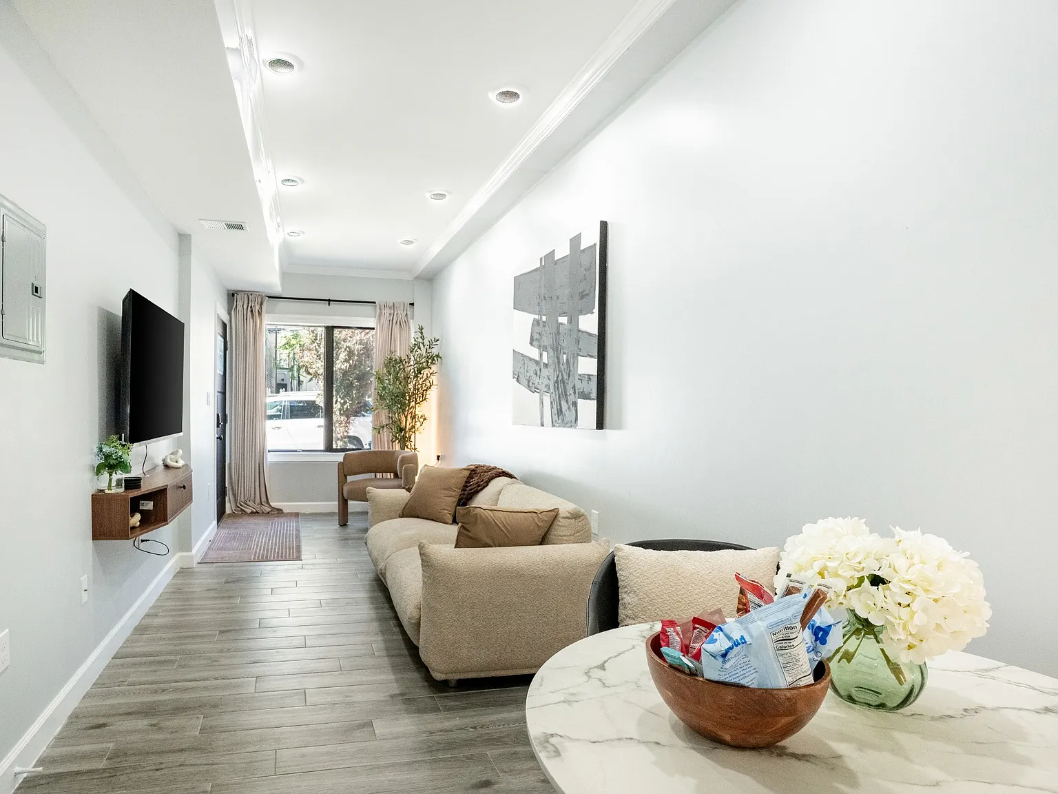 Modern New Construction 2BR Near NYC | Backyard | W/D — Photo 4