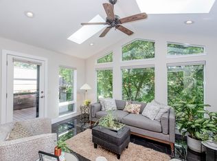 493 Sterling St S, Maplewood, MN 55119