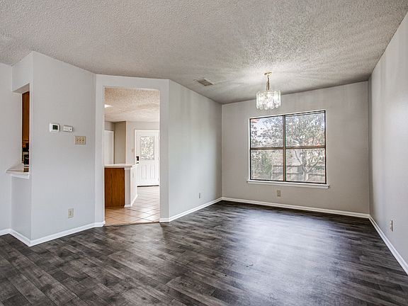 3rd image of 7318 Belmede Ct