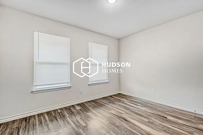 1518 23rd St — Photo 9