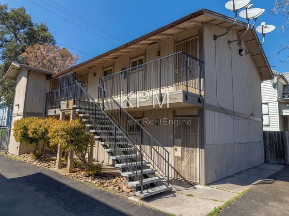 1028 N Commerce St, Stockton, CA