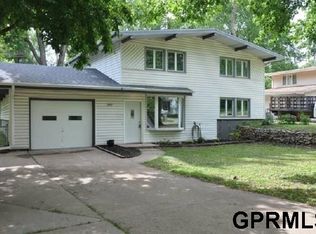 4806 N 82nd St, Omaha, NE 68134