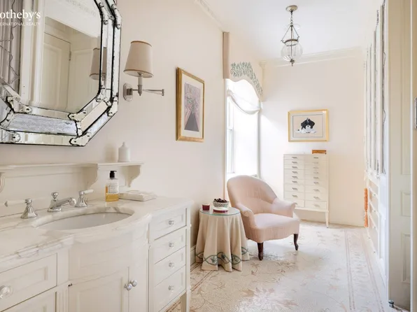 720 Park Avenue image 14 of 20