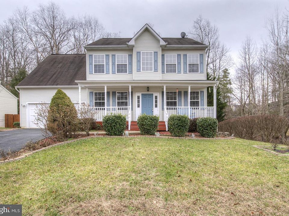 1st image of 421 Oakridge Dr