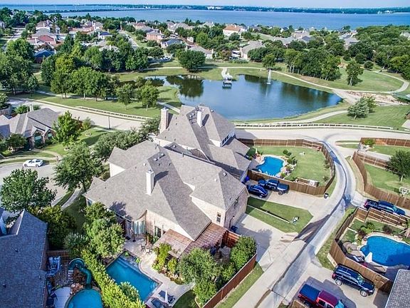 4th image of 1690 Lake Brook Cir