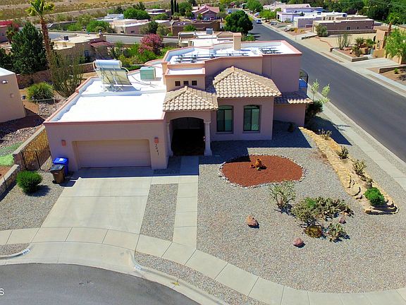 3rd image of 2041 Desert Springs Ct