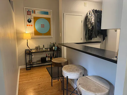 Rented by Tourma Realty LLC | media 19