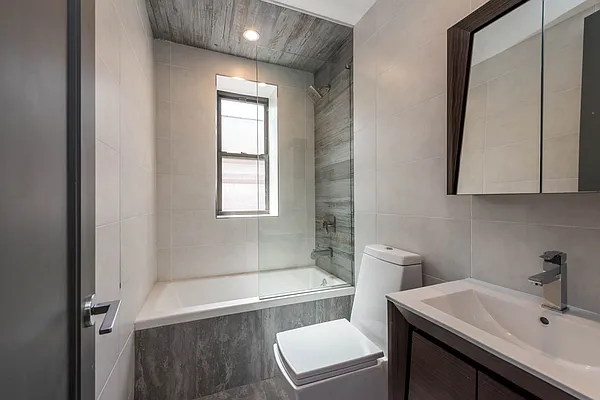 Rented by Nooklyn NYC LLC | media 27