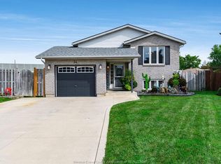 34 Massey Dr, Chatham Kent, ON N0P2L0