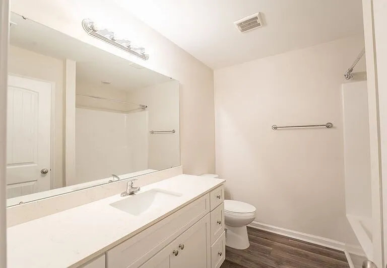 257 Cromer St — Photo 32