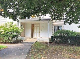 62 Bennett Cmn, Millbrook, NY 12545