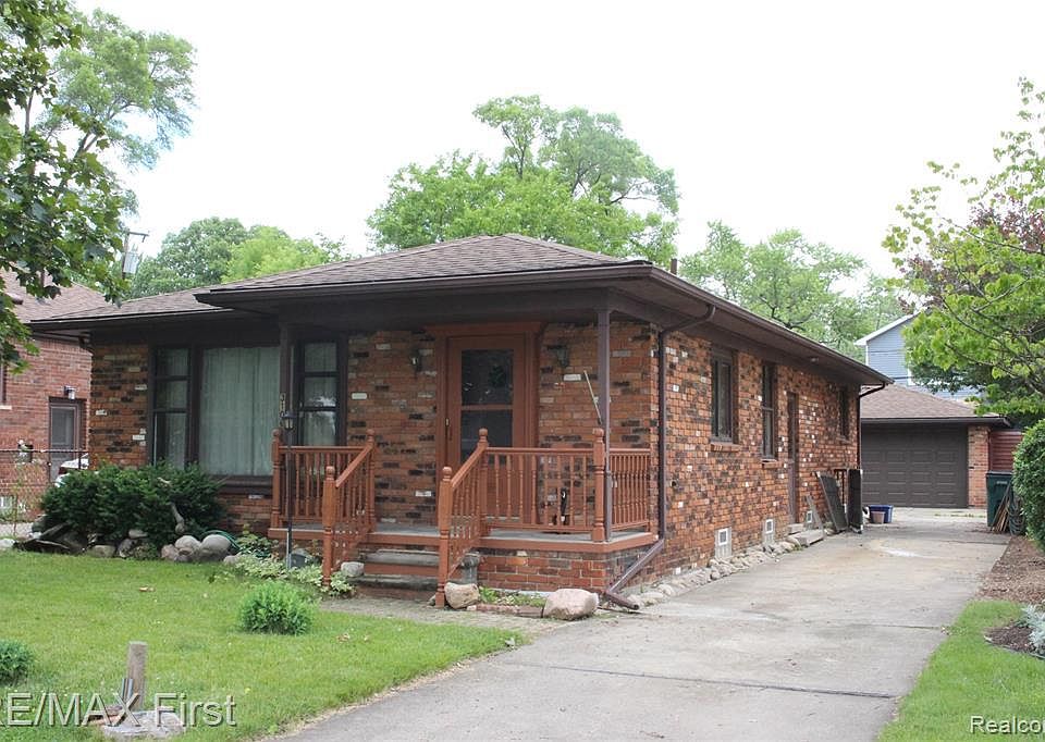 1st image of 3106 Buckingham Ave