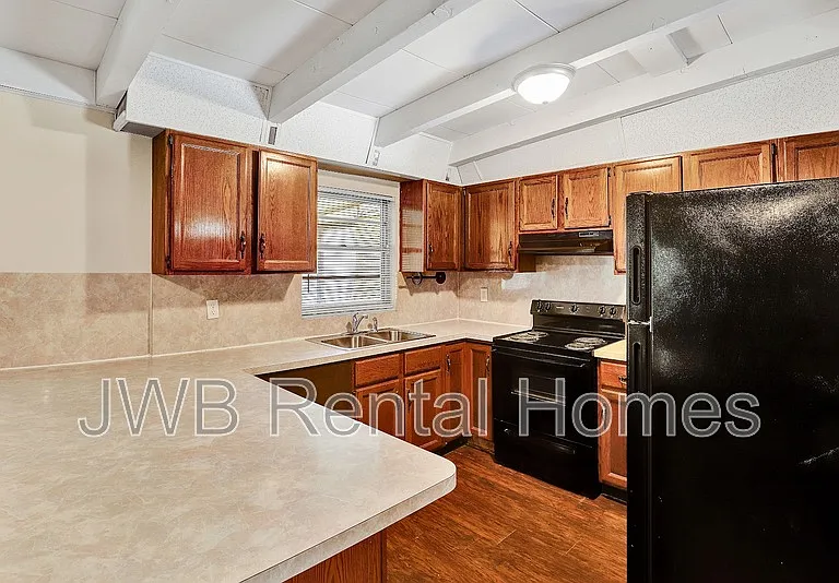 11075 Key Coral Dr — Photo 2