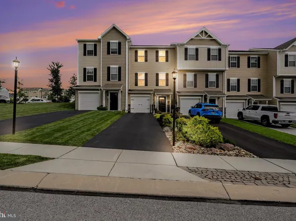 82 Ayrshire Dr, Hanover, PA 17331