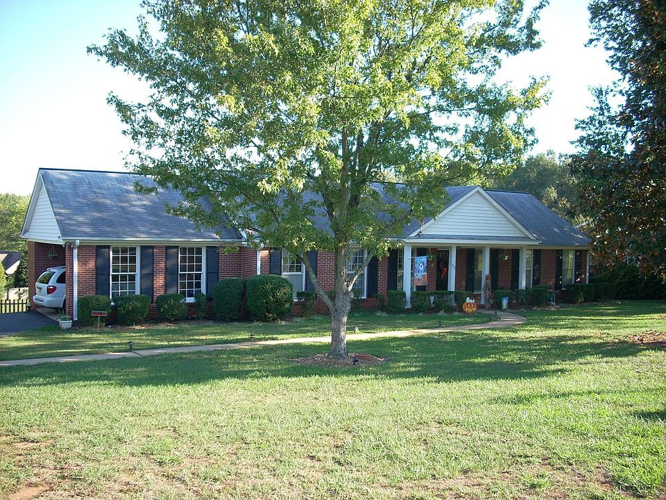 352 Fairlane Dr.
