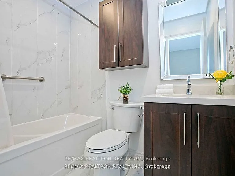 269 Finch Ave E — Photo 22