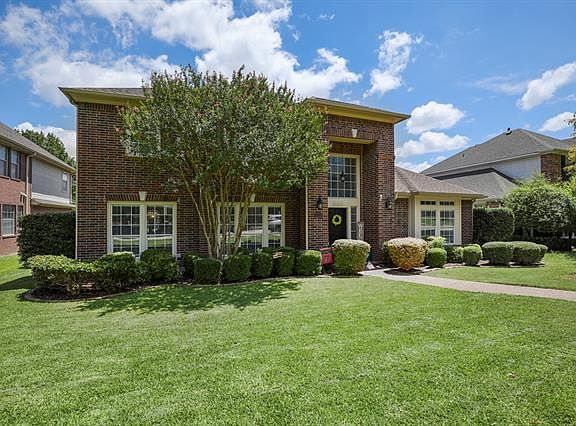 2nd image of 8820 High Meadows Dr