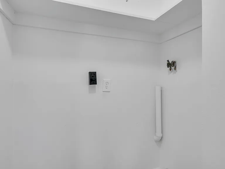 Lancaster Court Apartments — Photo 27