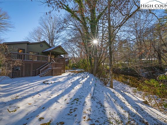 2nd image of 208 Meadow Loop