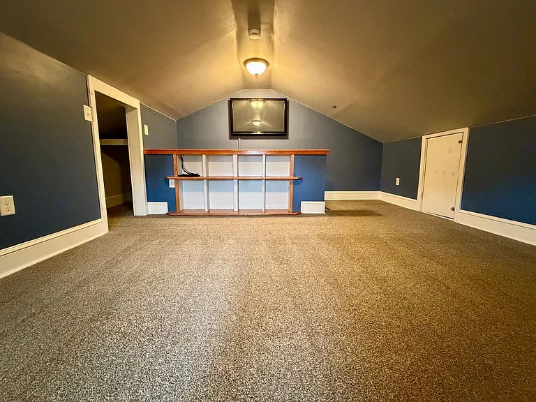 25 N Concord Rd — Photo 33