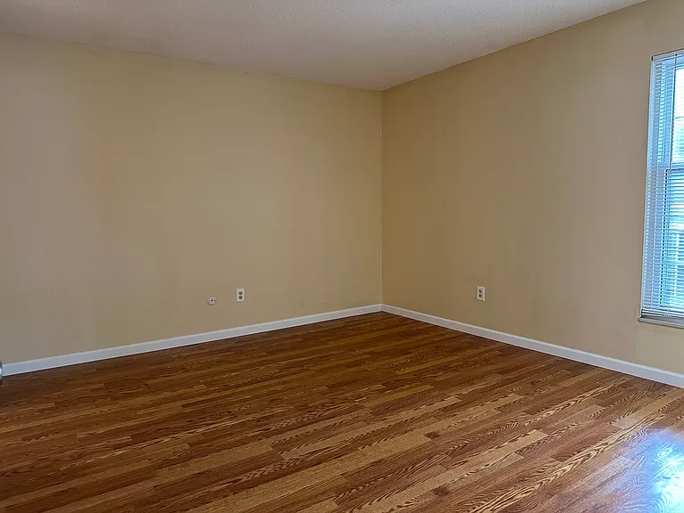 452 Chapel Ridge Dr #H — Photo 16