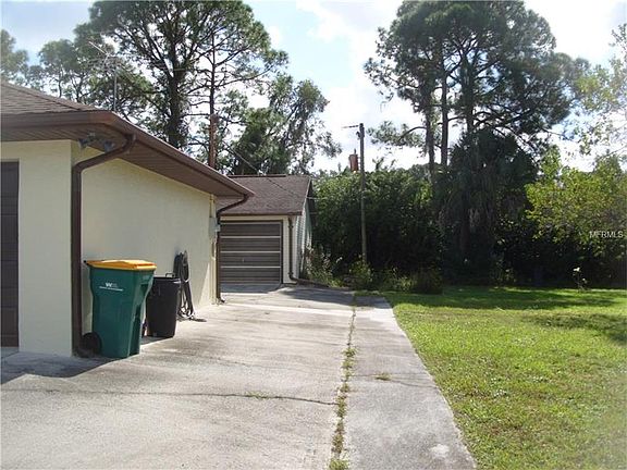 3rd image of 12219 Chancellor Blvd