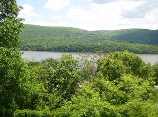 44 Old State Rd APT 3, Highland Falls, NY 10928