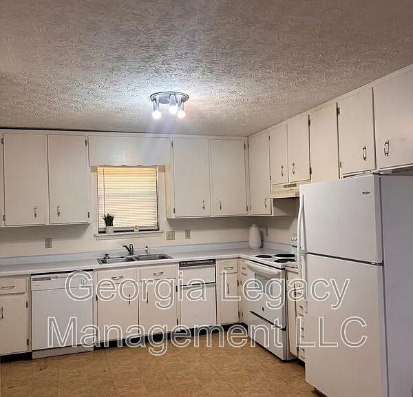 1122 Sweetwater Cir #1122 — Photo 11
