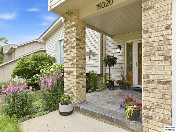 2nd image of 15020 Dorcas Cir