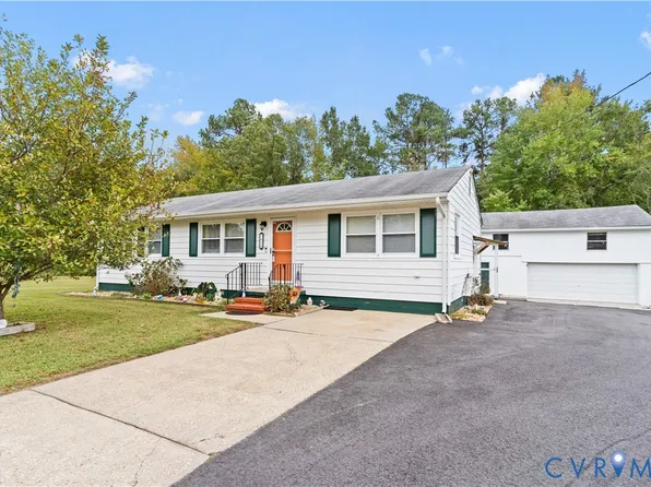 418 Blackwater Dr, Petersburg, VA 23805