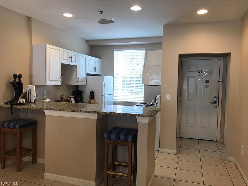 1st image of 160 Palm St #206