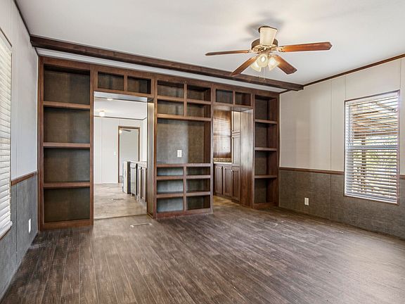 5th image of 1884 Bayview Ln