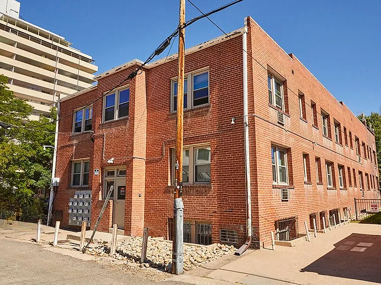 777 N Corona St — Photo 13