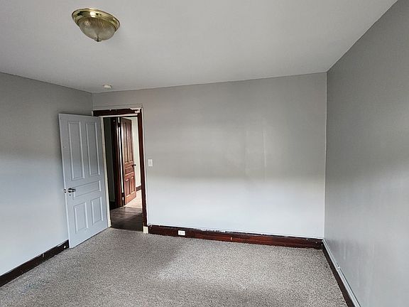 3rd image of 1637 Perkiomen Ave #2