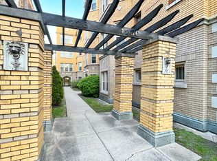 1228-1230 N. Austin Blvd., Oak Park, IL 60302