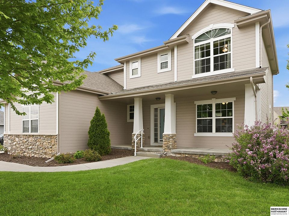 1st image of 11309 Pebblebrooke Blvd