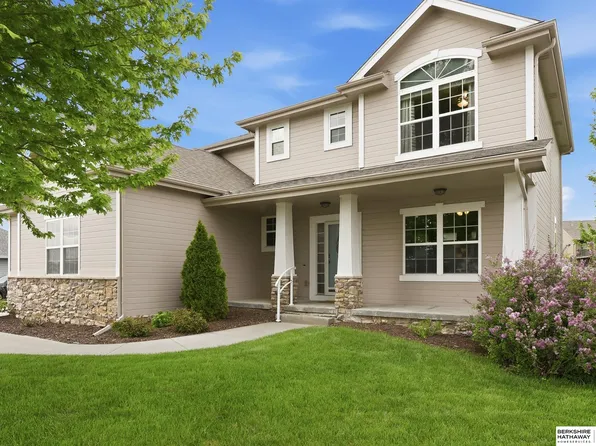 11309 Pebblebrooke Blvd, Gretna, NE 68028