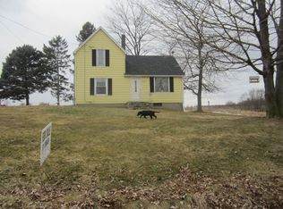 1587 Johnson Rd, Belding, MI 48809