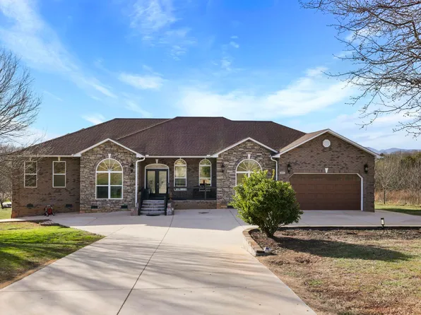 240 Wilkins Rd, Campobello, SC 29322