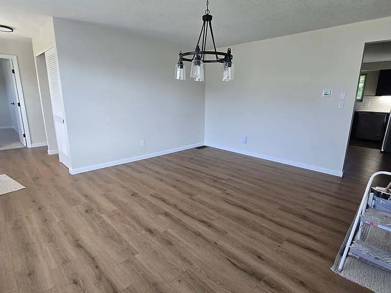1803 Mound Rd — Photo 6