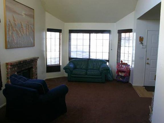 Dinning room Looking at t