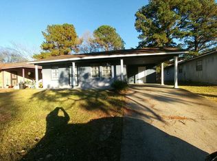 6524 Lake Forest Dr, Jackson, MS 39213
