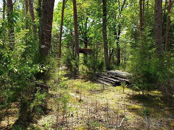 2nd image of Hurd Cadle Ln