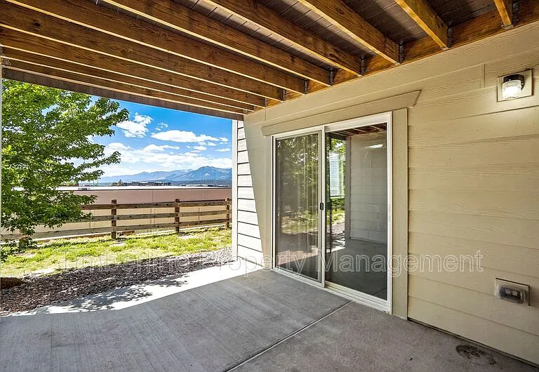 811 Marine Corps Dr — Photo 43
