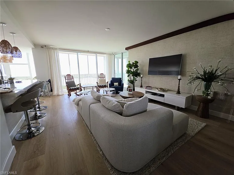 5550 Heron Point Dr #903 — Photo 6