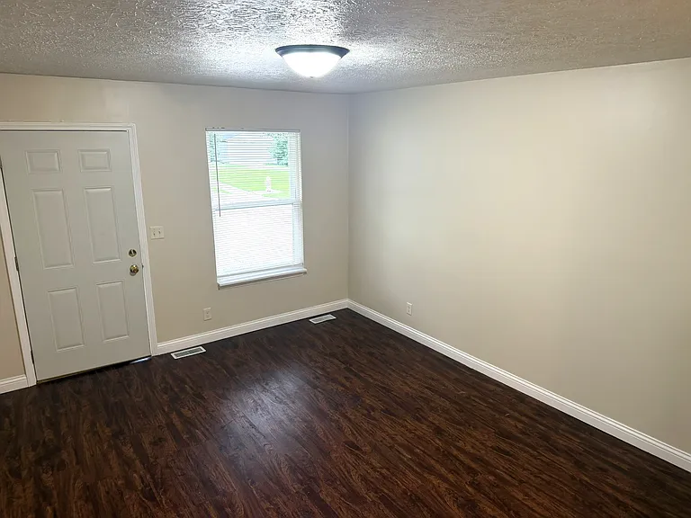 2130 Banstead Ct — Photo 8