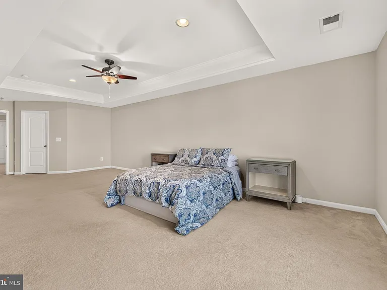 43580 Popes Creek Sq — Photo 37
