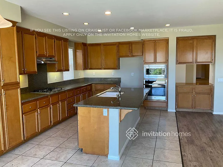 34091 Pamplona Ave — Photo 6
