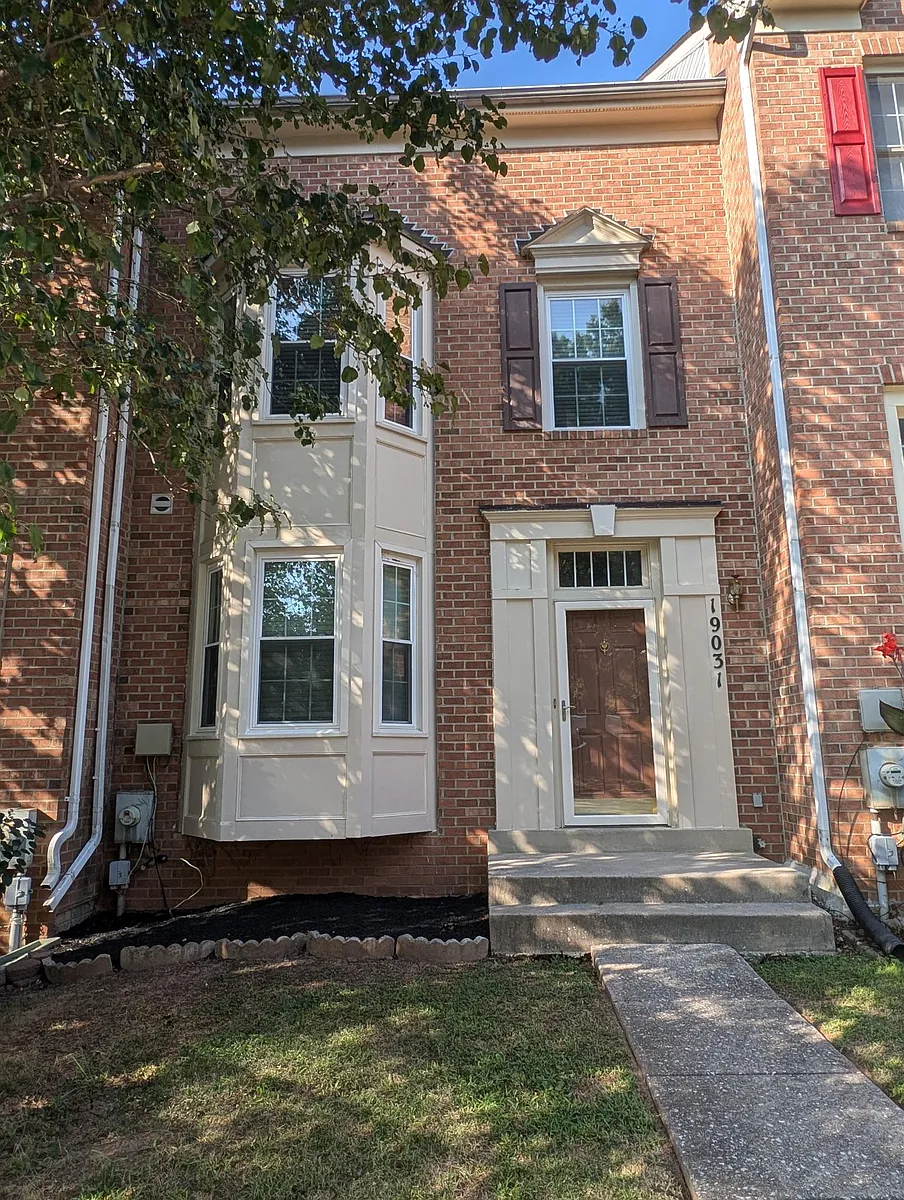 Building Photo - 19031 Gallop Dr
