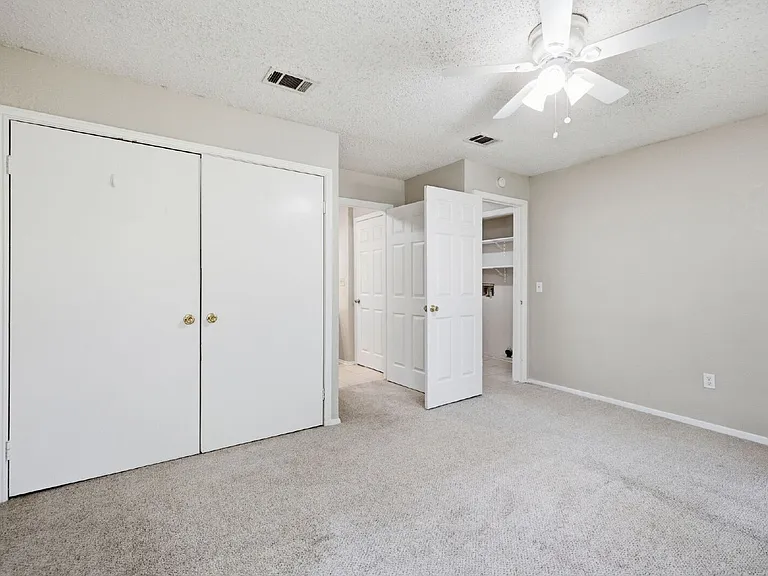 308 N Roe St #B — Photo 17